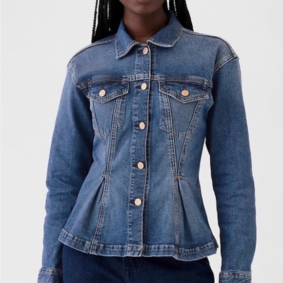 GAP Medium Wash Denim Jacket - Picture 4 of 7